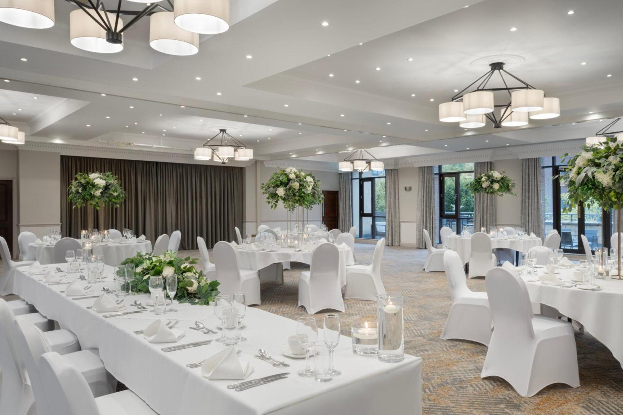 Delta Hotels By Marriott Liverpool City Centre Экстерьер фото