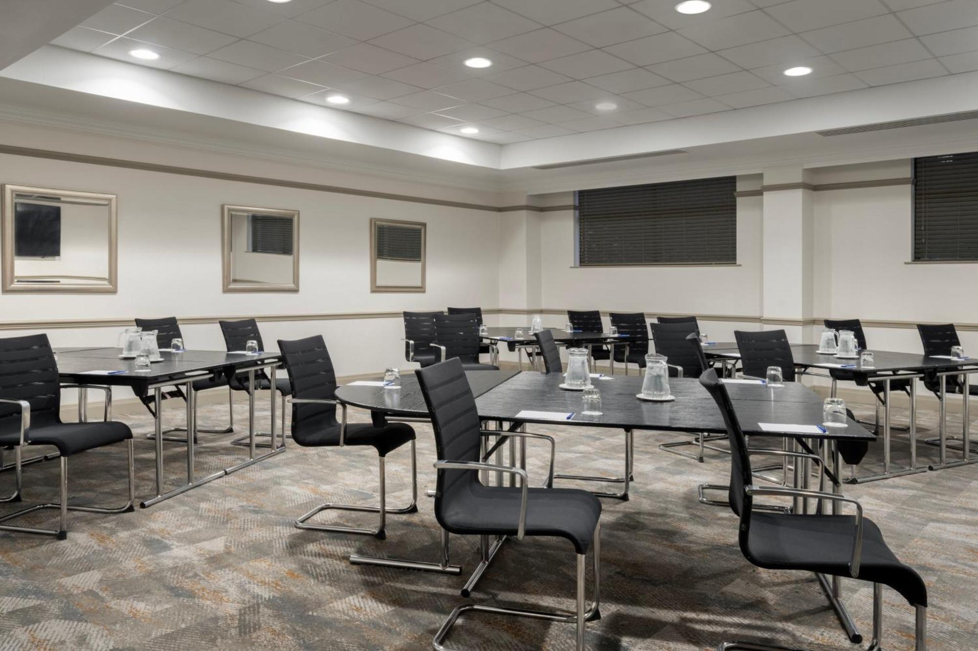 Delta Hotels By Marriott Liverpool City Centre Экстерьер фото