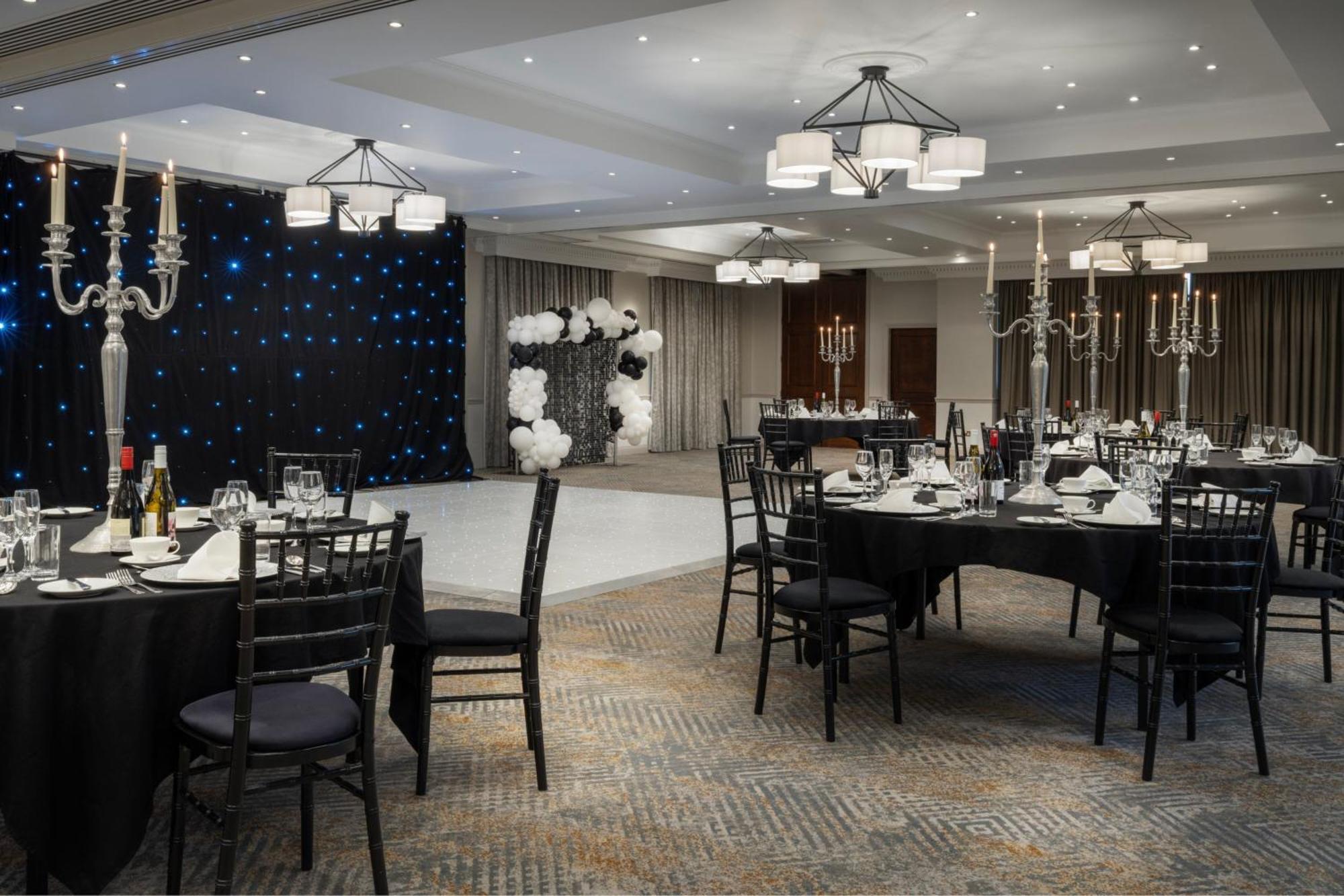 Delta Hotels By Marriott Liverpool City Centre Экстерьер фото