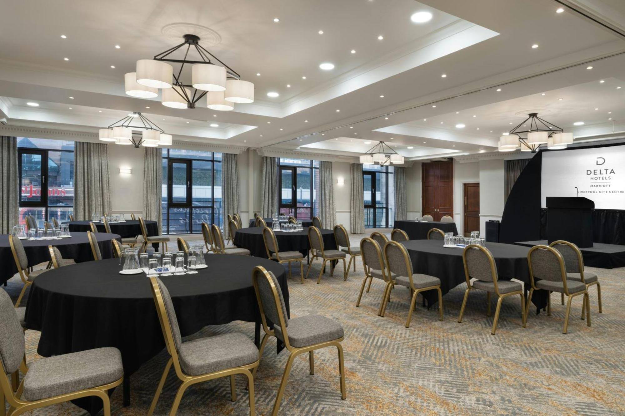Delta Hotels By Marriott Liverpool City Centre Экстерьер фото
