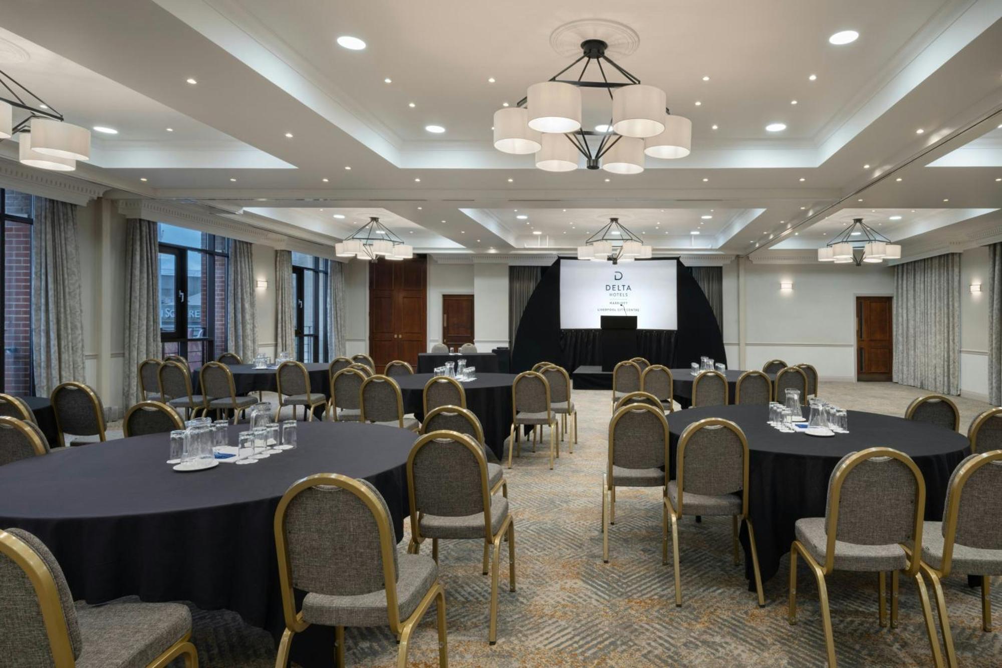 Delta Hotels By Marriott Liverpool City Centre Экстерьер фото